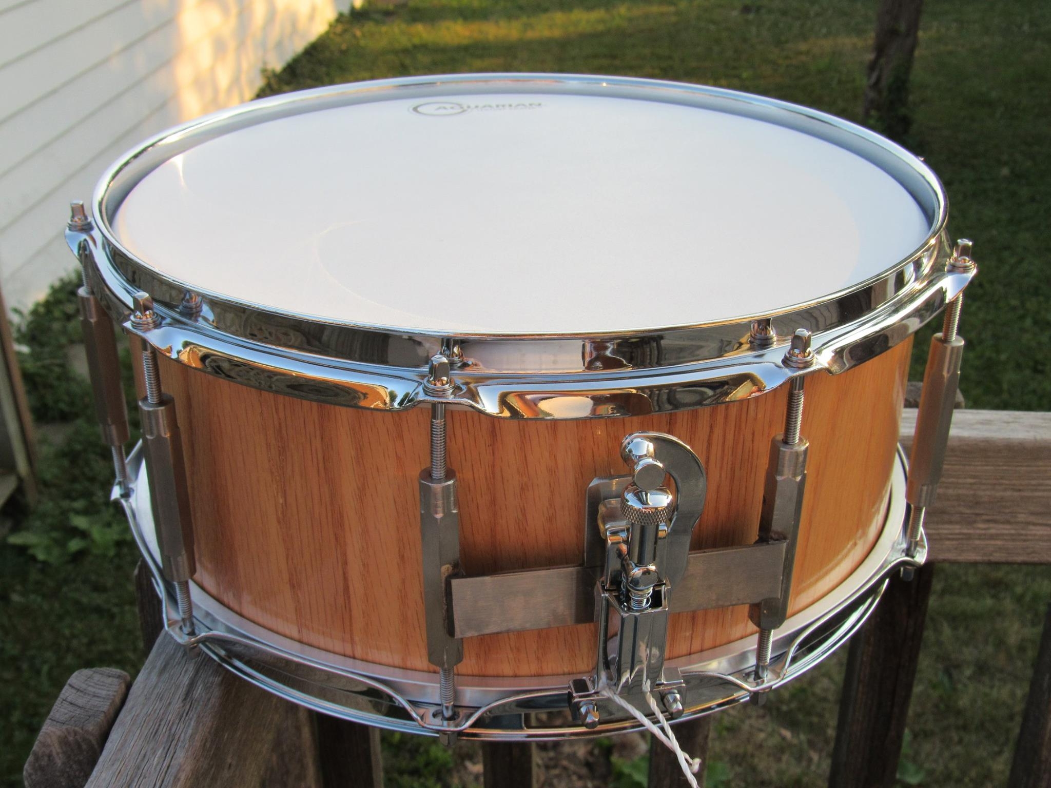 Great sounding floating snare drums!